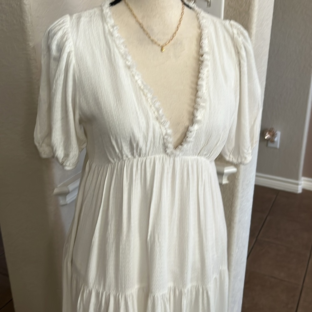 Shein ivory three tiered dress Size M /6 - Picture 5 of 17